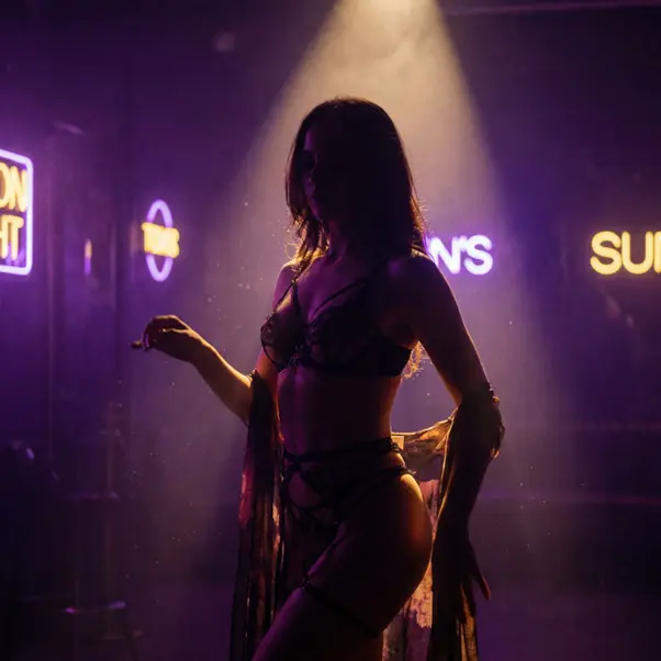 סטריפטיז פרטי כטקס אישי: למה אנשים חוזרים על התחושה הזו